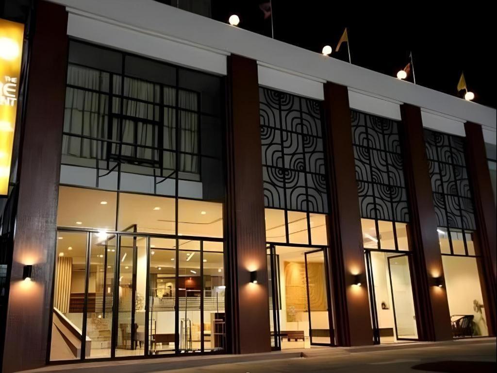Hotel The Regent Ubon Ubon Ratchathani Exterior foto